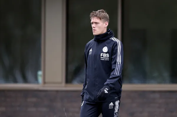 trabzonsporda-stopere-tuanzebe-ve-vestergaard-aday-1658476304616.jpg Trabzonspor'da stopere Tuanzebe ve Vestergaard aday-5