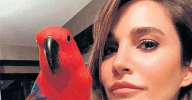 Maraşlı dizisinin oyuncusu Rojda Demirer önceki gün omzundaki papağanla bu kareyi paylaştı