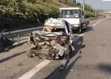 TIR'a çarpan otomobilde korkunç ölüm!