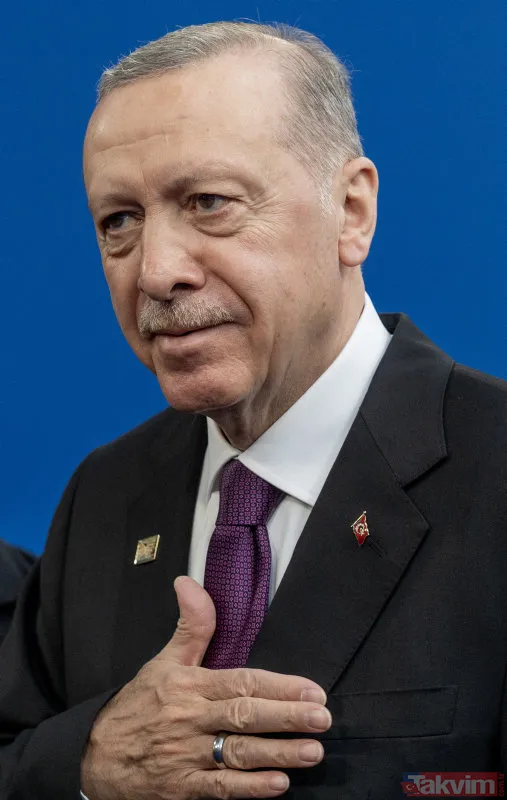 Avrupa Siyasi Topluluğu Zirvesi'nde ilgi odağı Başkan Erdoğan! Peş peşe temaslar: Ursula von der Leyen, Macron, Hristodulidis... - 24