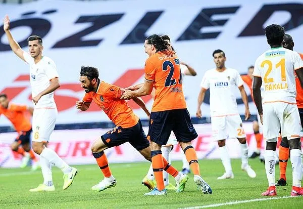 medipol-basaksehir-2-0-aytemiz-alanyaspor-mac-sonucu-1592070179439.jpeg