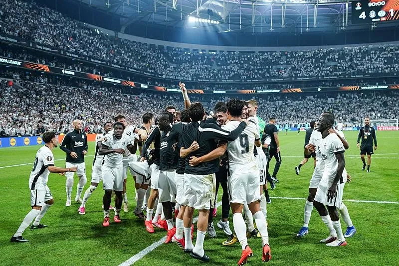 besiktas-liderlik-icin-amed-deplasmaninda-1789891857812.jpeg Beşiktaş liderlik için sahaya çıkıyor! Italiano'dan 'kazanan 11' kararı-6