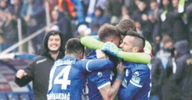 Erzurumspor, Bursa’yı puansız gönderdi: 2-1