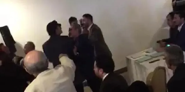 Son dakika: Erzurum'da gerçekleştirilen CHP kongresinde arbede!-1