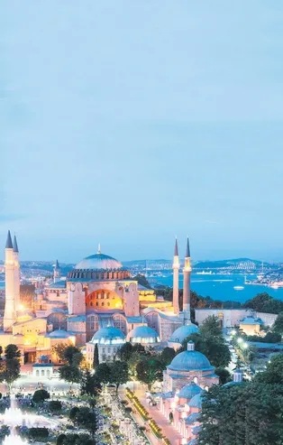 Ayasofya Camii'nin açılmasını 'felaket' olarak nitelendiren CHP yandaşı Sözcü Gazetesi Yunan'ı memnun etti