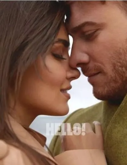 Hande Erçel O Ses Yılbaşı 2021'de Kerem Bursin'i öyle bir kandırmış ki! Hande Erçel sevgilisi olduğu söylenen Kerem Bürsin'i tufaya düşürdü-8