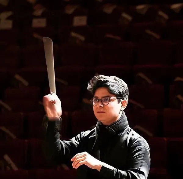 savcilik-10-aydir-tacizcinin-pesinde-genc-kiz-yasadigi-dehseti-sosyal-medyadan-anlatti-1659678218998.jpg Tacizci şef 10 aydır ortada yok! Yurt dışına mı kaçtı?-3