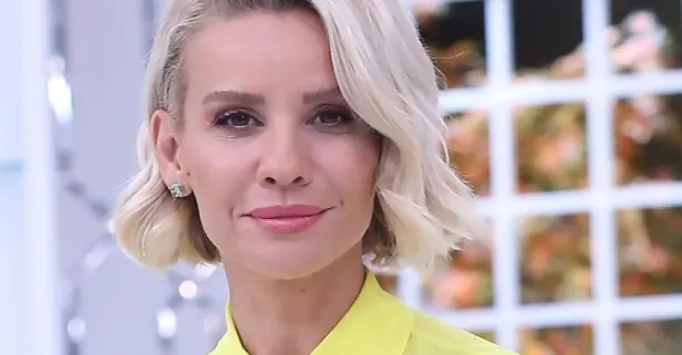 ESRA EROL SON BÖLÜM İZLE ATV LİNKİ YOUTUBE İZLE - 16 EYLÜL 2022 | Kızı Nazar damadı Hakan'a kaçtı stüdyoda ortalık karıştı...