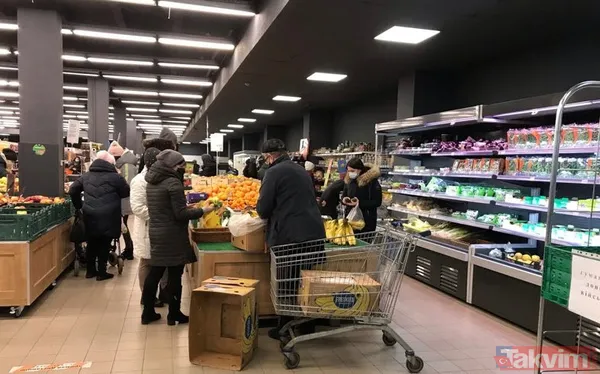 Rusya Ukrayna savaşı kıtlık yarattı! Ukrayna'da mağazalar kapalı raflar boş benzin yok - 16