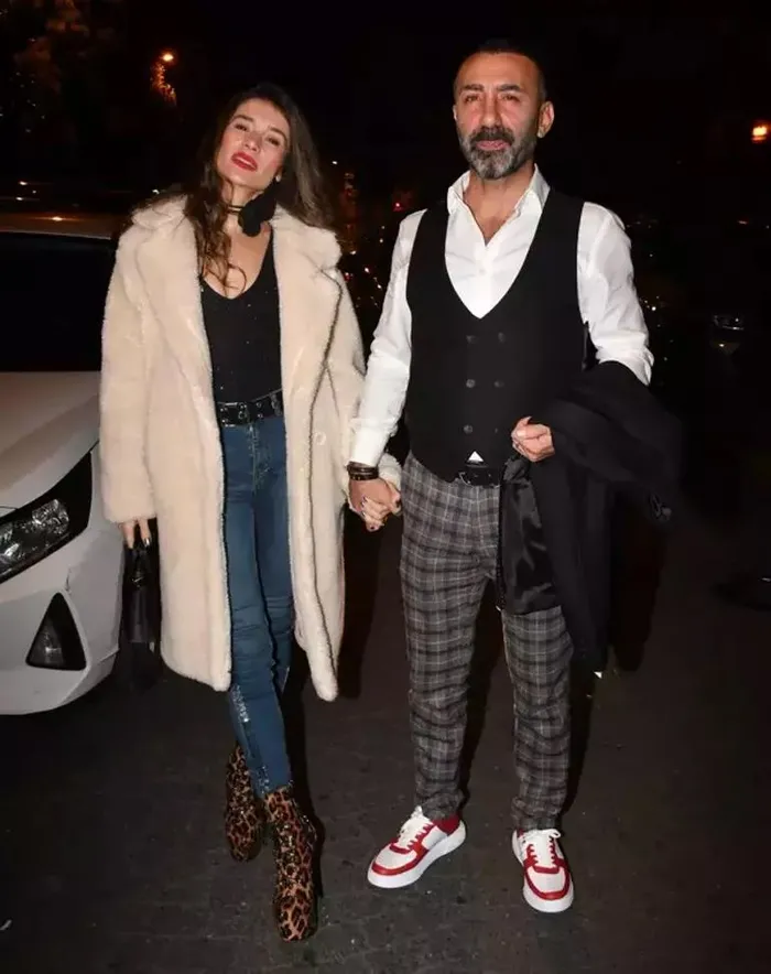metin-yildiz-ve-esi-ceylan-yildizdan-bebek-mujdesi-cocuk-bekliyoruz-1704052678080.jpeg Metin Yıldız ve eşi Ceylan Yıldız'dan bebek müjdesi! "Çocuk bekliyoruz"-2