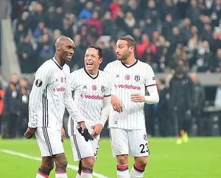 Adriano’dan gelen haber sevindirdi