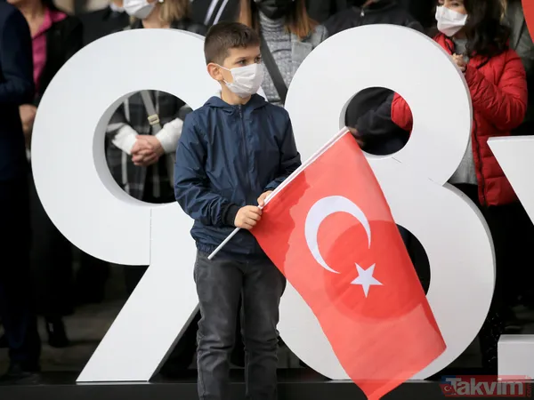 Türkiye 29 Ekim Cumhuriyet Bayramı'nı kutluyor - 24