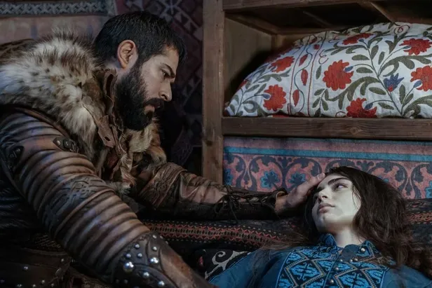 Kuruluş Osman 41. bölümde yeni dönem başlıyor: 'Kozmik Oda' açılıyor! Osman Bey, Dündar Bey’i nasıl cezalandıracak?-5