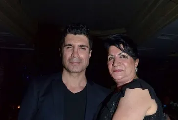 Dua istedi: Özcan Deniz’in annesi kanserle mücadele ediyor!
