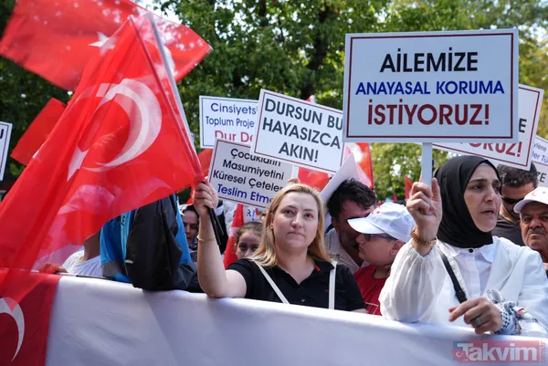 LGBT terörüne 'Büyük Aile' tokadı! Anayasal düzenleme talebi: 7'den 70'e 'hayasız akın'ı durdurmak isteyenler tek yürek oldu - 11