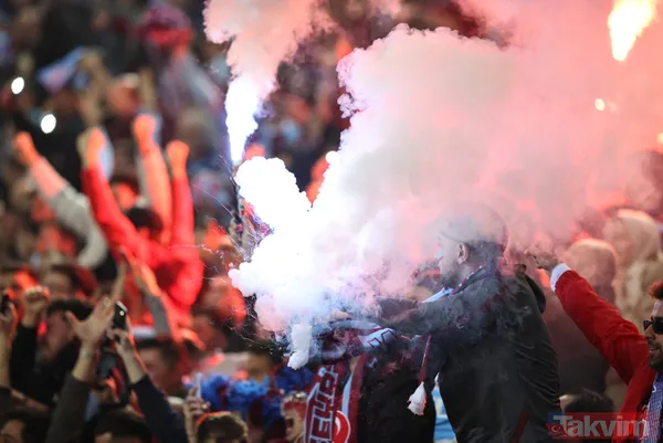 Trabzonspor taraftarı şampiyonluğu kutluyor! Renkli görüntüler... - 25