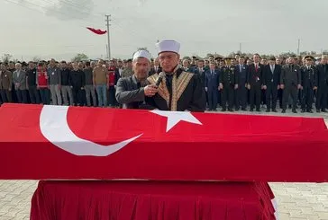 Şehit polis toprağa verildi