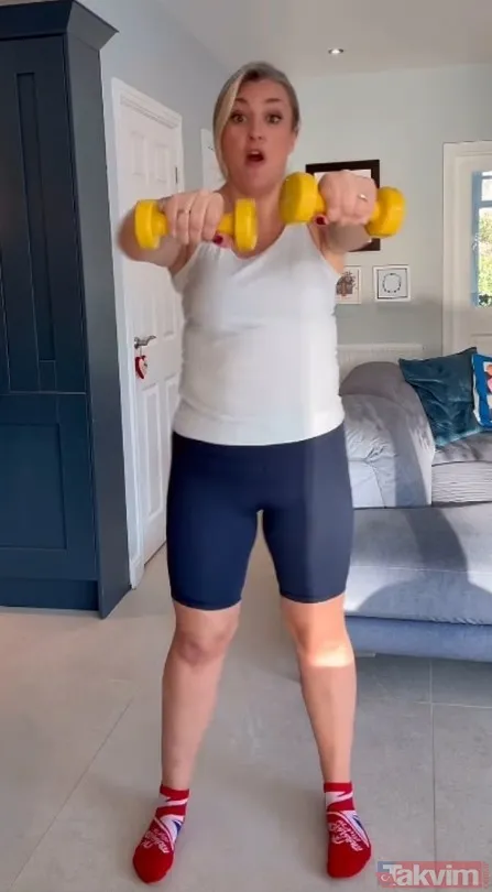 Sara Davies'in 24 Saatlik Beslenme Ve Disiplin Haritası Davies, Eskiden Her Sabah İçtiği Fıstık Ezmeli Smoothie'nin Aslında Gizli Bir Kalori Bombası (500...