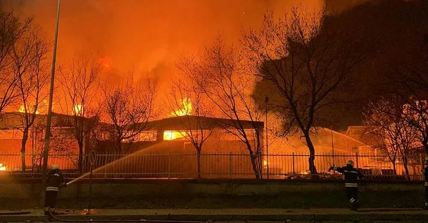 Tekirdağ’da parfüm fabrikası alev alev yandı! 5 saat sonunda kontrol altına alındı