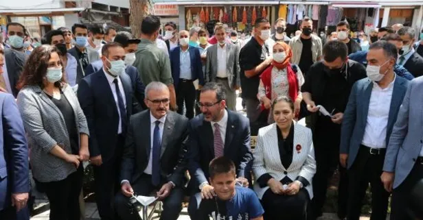 Son dakika: Bakan Kasapoğlu'ndan evlat nöbetindeki ailelere destek ziyareti