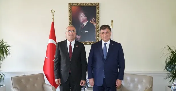 Cemil Tugay CHP'li başkanın gelinini es geçti! Diğer işçileri kapı önüne koydu