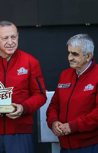 SİHA'ların babası Özdemir Bayraktar için "taziye ve anı defteri" açıldı! Duygulandıran mesajlar