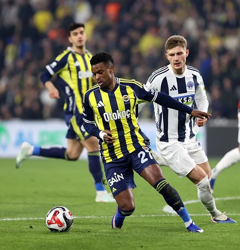 nelson-semedo-bu-sezon-13-mac-kacirdi-fenerbahcede-sakatlik-endisesi-1774272904131.jpeg Nelson Semedo bu sezon 13 maç kaçırdı: Fenerbahçe'de sakatlık endişesi-3