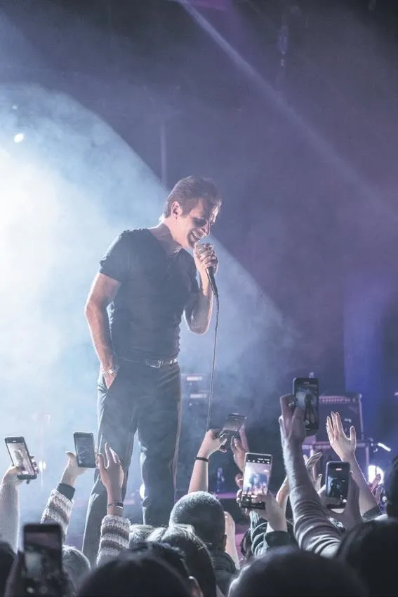 unlu-sovmen-mehmet-ali-erbilin-kizi-yasminden-yasak-ask-skandali-evli-is-adamiyla-1642447910455.jpeg Ünlü şovmen Mehmet Ali Erbil'in kızı Yasmin'den yasak aşk skandalı! Evli iş adamıyla...-15