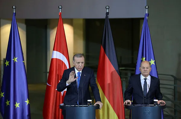 Başkan Erdoğan'ın Berlin'deki çıkışına CHP'den skandal sözler-6