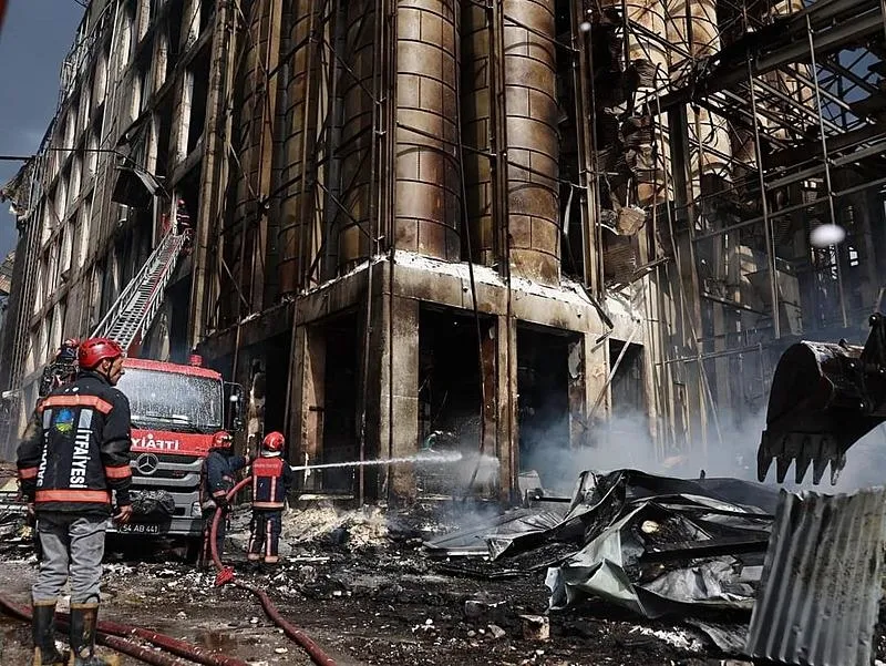 Sakarya'da makarna fabrikasında patlama! Hayatını kaybeden işçinin kimliği belli oldu... 30 yaralı var-6