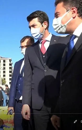 DEVA Partisi Genel Başkanı Ali Babacan'a vatandaşlardan tepki! Kaçacak yer aradılar