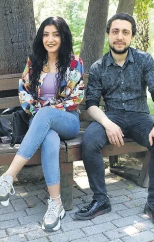 Kız arkadaşıyla sosyal mesafe kuralına uymayan genç: Sevgililere bir şey denmesin