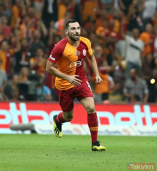 Galatasaray'da beklenmedik ayrılık! Herkes o ismi bekliyordu ancak... - 19