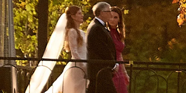 bill-gatesin-kizi-jennifer-musluman-jokey-nayel-nassar-ile-islam-nikahi-kiyarak-evlendi-1634545983352.jpg Bill Gates'in kızı Jennifer, Müslüman jokey Nayel Nassar ile İslam nikahı kıyarak evlendi-5