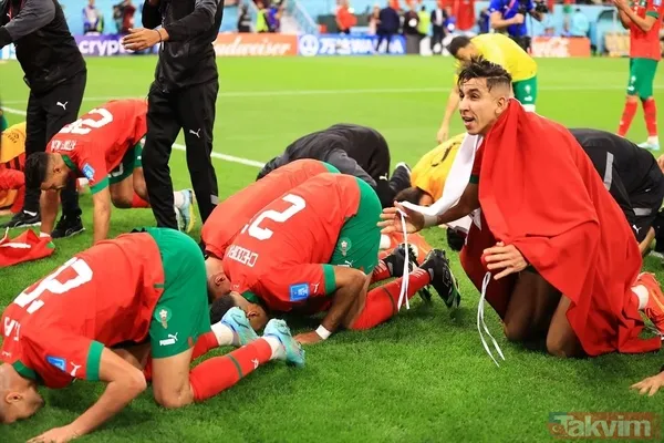 Dünya Kupası'nda tarih yazan Fas'tan şükür secdesi! İslam alemi tek yürek oldu - 1