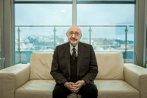 ozdemir-erdogan-zeki-muren-kotu-ornek-olmadiysa-lgbtler-nereden-cikti-1615171691107.jpeg Özdemir Erdoğan: Zeki Müren kötü örnek olmadıysa LGBT’ler nereden çıktı?-5