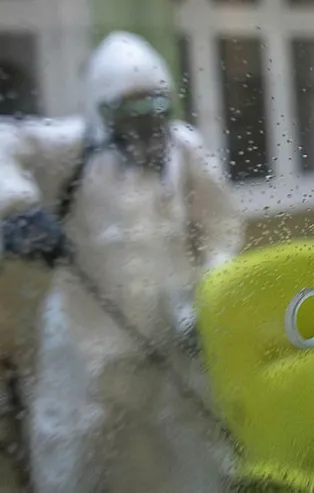 Uzmanlar koronavirüse karşı uyarıyor! Paniğe yer yok