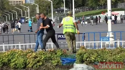 Taksim Meydanı’nda İBB işçileri birbirine girdi! Kürekle vurmaya çalıştı