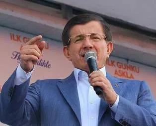 Kardeşliğimize ihanet ederek bu ülkeyi teslim alamazlar