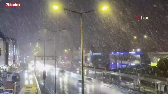 İstanbul’da kar yağışı başladı