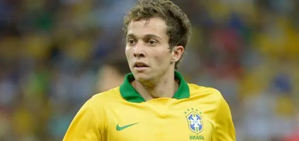 Luce bir sambacı daha kaptı!