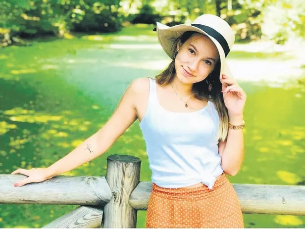 hanife-kandan-dolandiricilarin-kurbani-oldu-uzaktan-erisimle-500-bin-tlsini-caldilar-1674084566637.jpeg Hanife Kandan dolandırıcıların kurbanı oldu! Uzaktan erişimle 500 bin TL'sini çaldılar-3