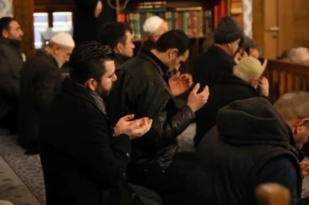 Ankara'daki Hacı Bayram Camii'nde Barış Pınarı Harekatı'na destek için Fetih Suresi okunacak