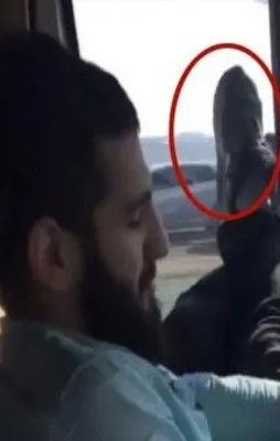 Minibüsü sopayla kullanan sürücü yakalandı