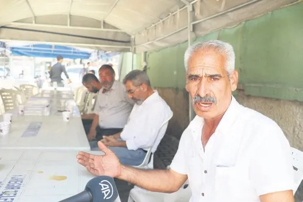 kagithanede-500-bin-liralik-soygun-yapan-kadini-polis-bacagindaki-dovmeden-taniyarak-tespit-etti-1655153060705.jpeg Kağıthane'de 500 bin liralık soygun yapan kadını, polis bacağındaki dövmeden tanıyarak tespit etti-4