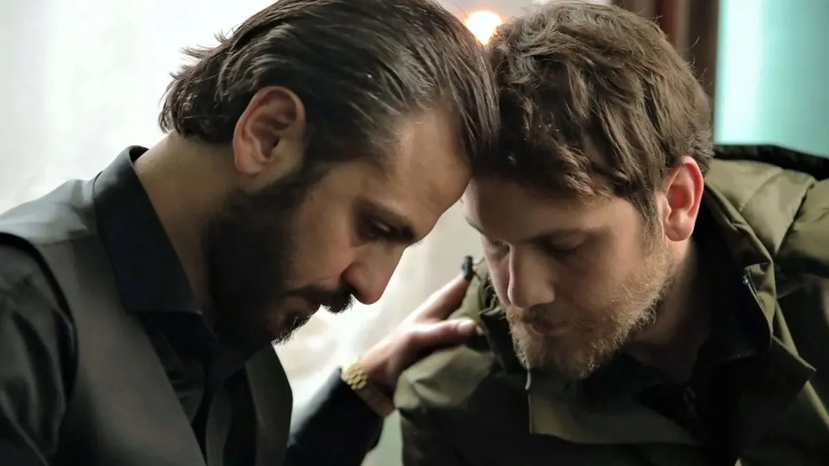 Aras Bulut İynemli yerine o isim var! Çukur dizisi ekibi bomba gibi dönüyor