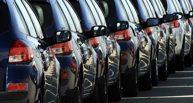 satan-kafayi-duvarlara-vuruyor-otv-indirimi-beklerken-zam-soku-toyota-renault-fiat-kia-honda-2021-yili-sifir-arac-fiyatlari-1611223126768.jpg ÖTV indirimi beklerken zam şoku! Satan kafayı taşa duvara vuruyor! Toyota, Renault, Fiat, Kia, Honda 2021 yılı sıfır araç fiyatları-5