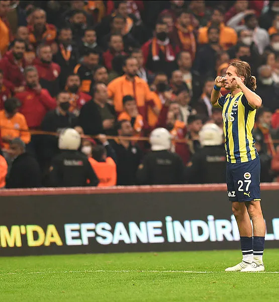 FENERBAHÇE TRANSFER HABERLERİ | Fenerbahçe'de 4 ayrılık birden! Şansı kullanamadılar - 21