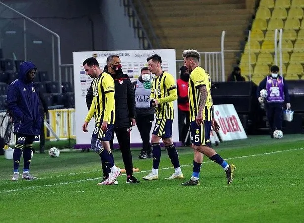 fenerbahce-0-1-goztepe-mac-sonucu-1613934495032.jpeg