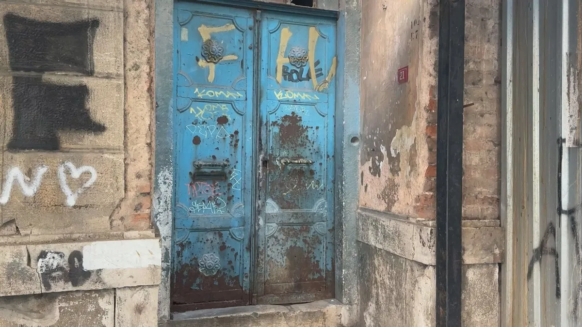 1786428285026.jpeg Komşusunu bıçaklayarak öldürdü, polisi aradı: Beyoğlu'ndaki cinayetin perde arkası ortaya çıktı-5